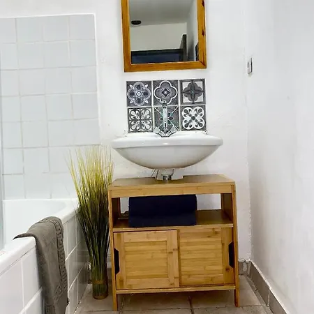 24h 7j Apartment *